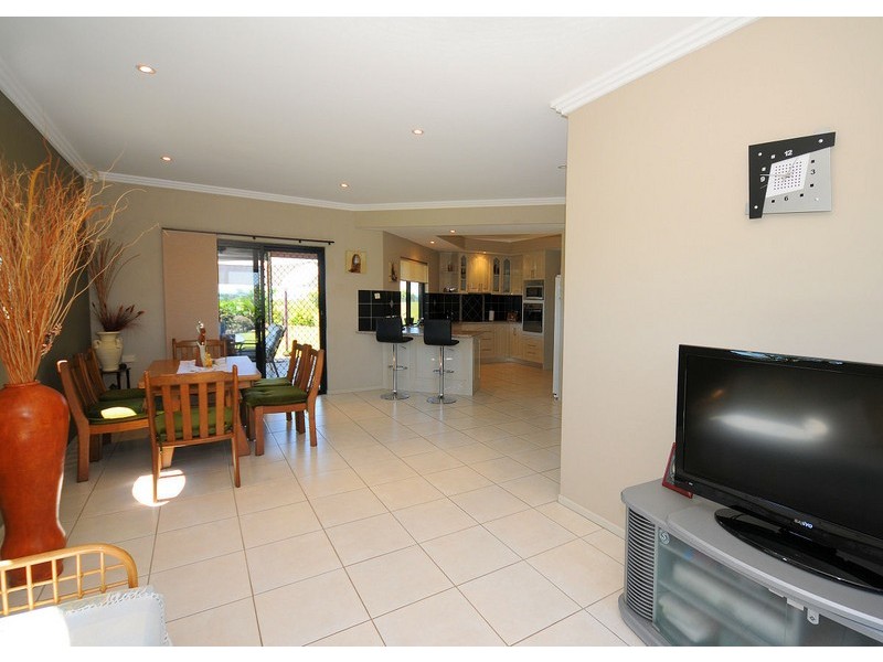 21 Loggerhead Court, River Heads QLD 4655