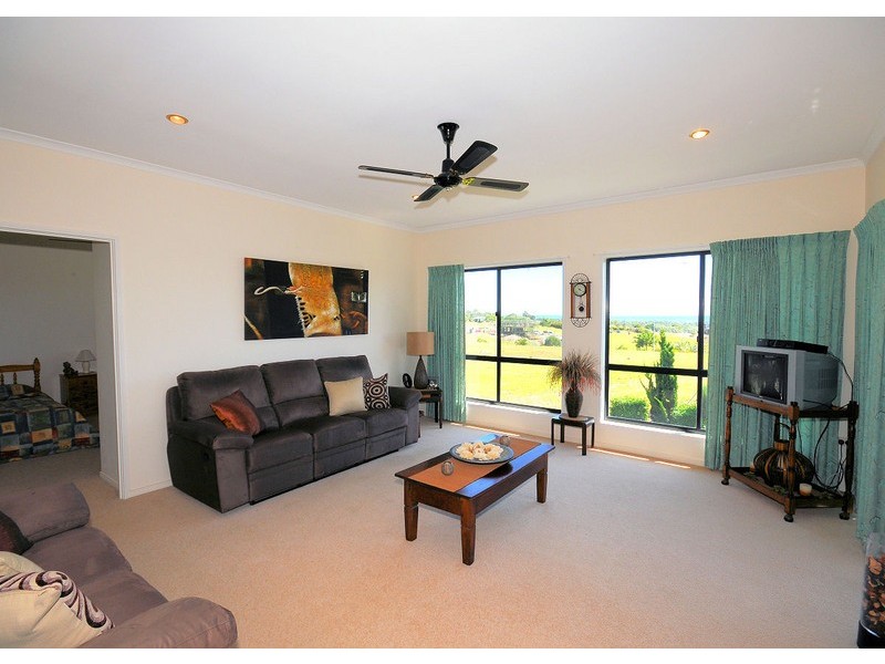 7 Highland Place, Craignish QLD 4655
