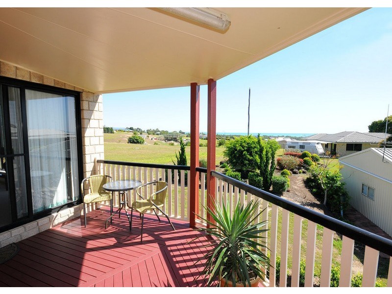7 Highland Place, Craignish QLD 4655