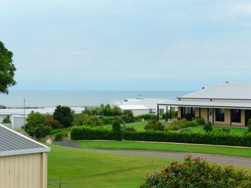 7 Highland Place, Craignish QLD 4655