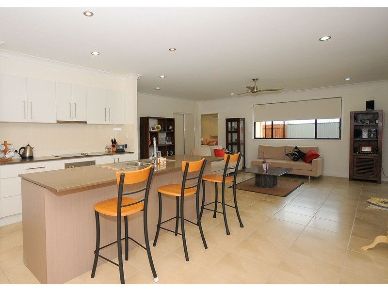 205 Long Street, Point Vernon QLD 4655