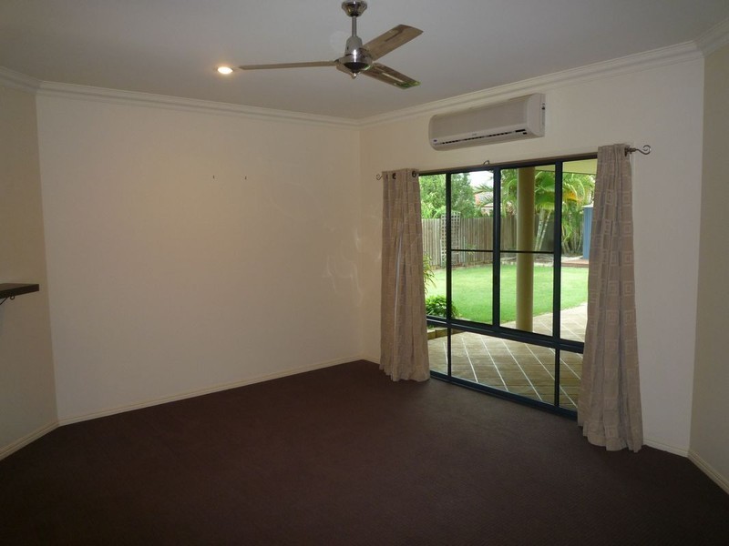 6 Surrey Court, Kawungan QLD 4655