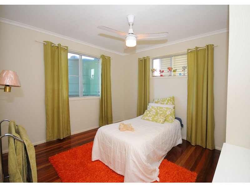 13 Hillcrest Avenue, Scarness QLD 4655