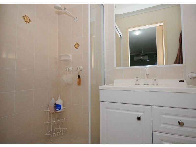 3 Benson Close, Urraween QLD 4655