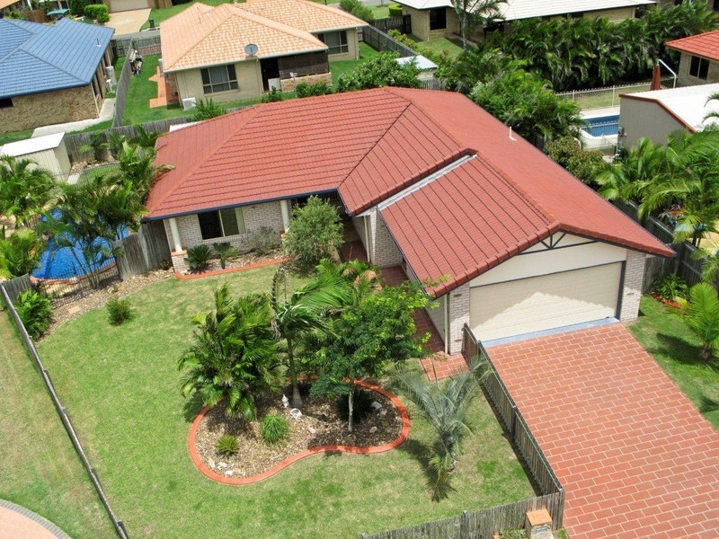 3 Benson Close, Urraween QLD 4655
