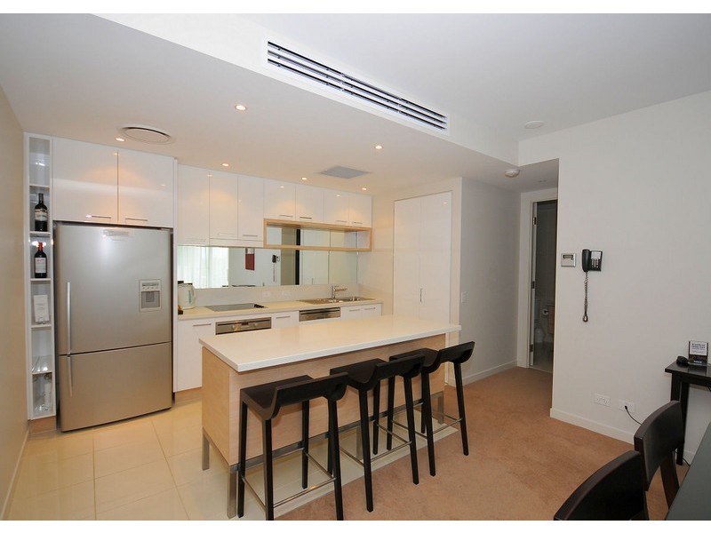 606/468 Esplanade, Torquay QLD 4655
