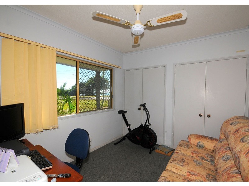 1/3 Beach Road, Pialba QLD 4655