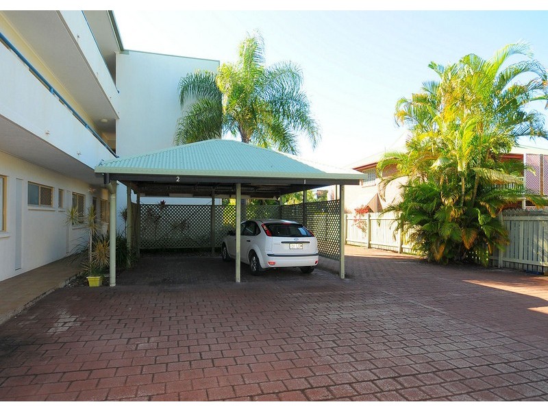 1/3 Beach Road, Pialba QLD 4655