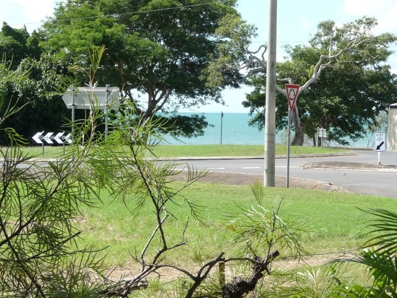 1/3 Beach Road, Pialba QLD 4655