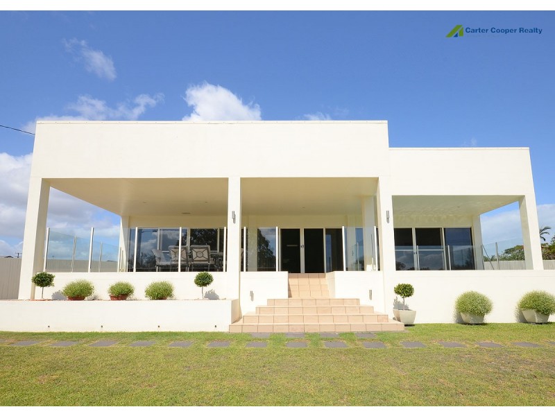 140 Esplanade, Point Vernon QLD 4655