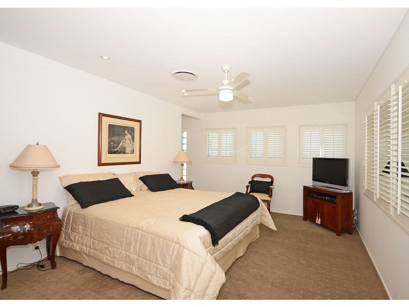 140 Esplanade, Point Vernon QLD 4655