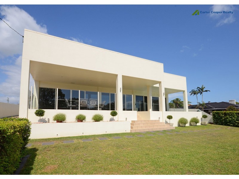 140 Esplanade, Point Vernon QLD 4655