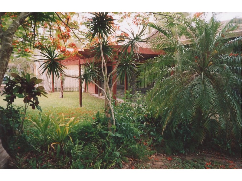 32 Barker Street, Point Vernon QLD 4655