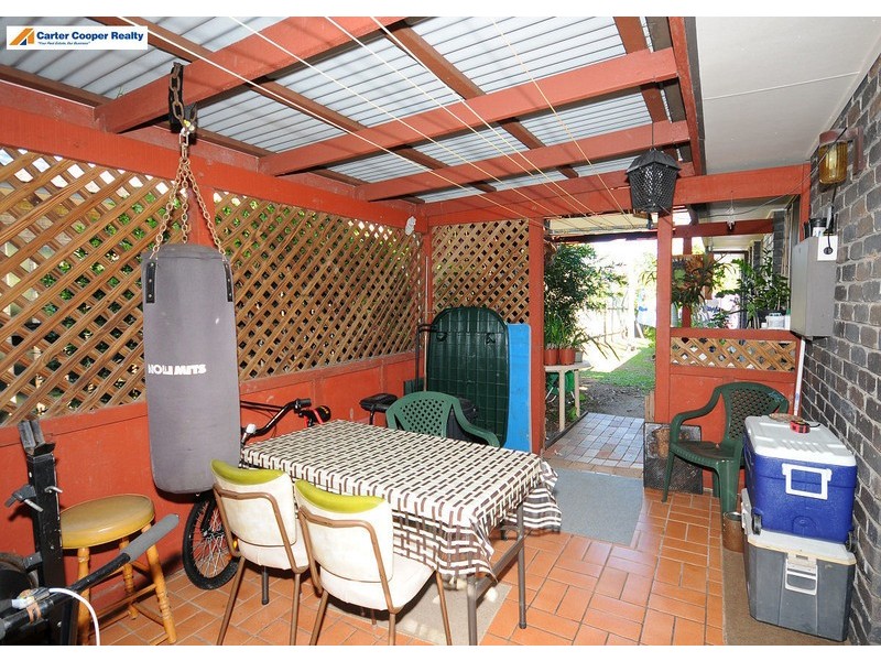 32 Barker Street, Point Vernon QLD 4655