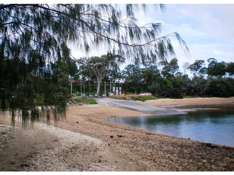 32 Barker Street, Point Vernon QLD 4655