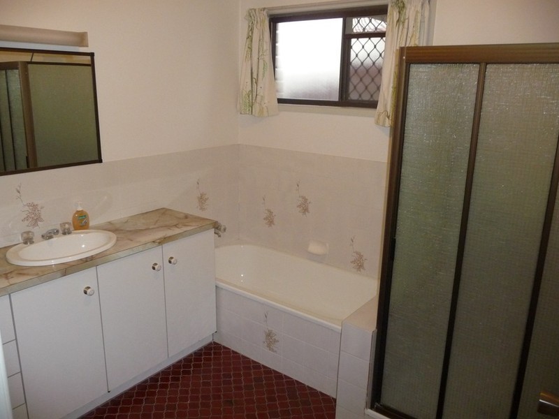 442 Boat Harbour Drive, Torquay QLD 4655