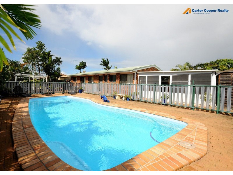 11 Lakeside Court, Torquay QLD 4655