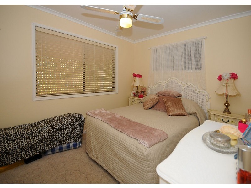 11 Lakeside Court, Torquay QLD 4655