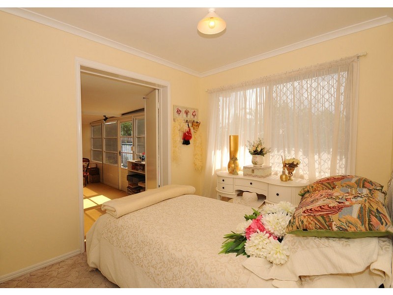 11 Lakeside Court, Torquay QLD 4655