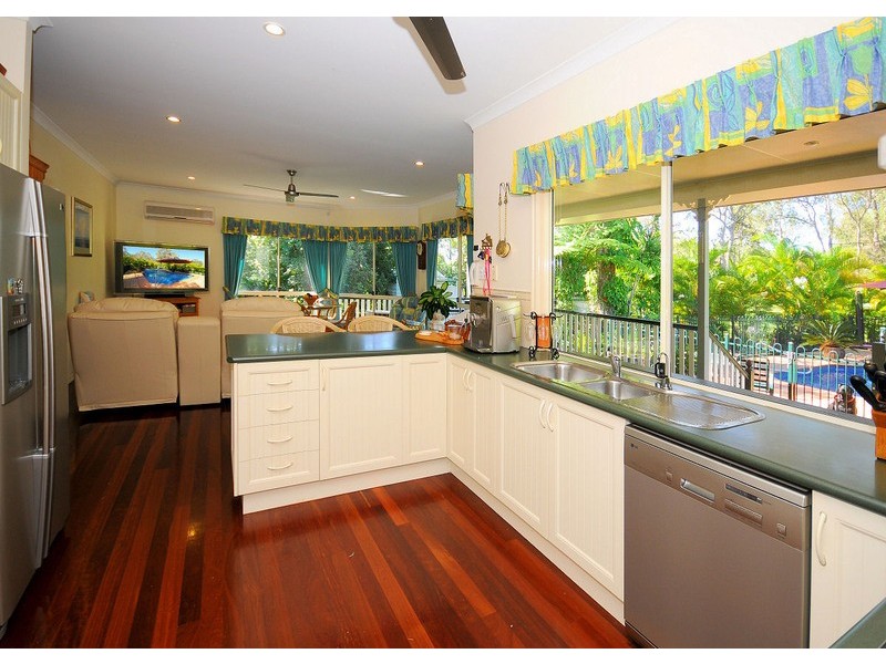 8 Raward Road, Wondunna QLD 4655