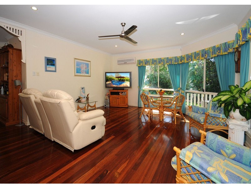 8 Raward Road, Wondunna QLD 4655