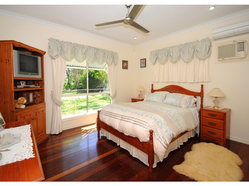 8 Raward Road, Wondunna QLD 4655