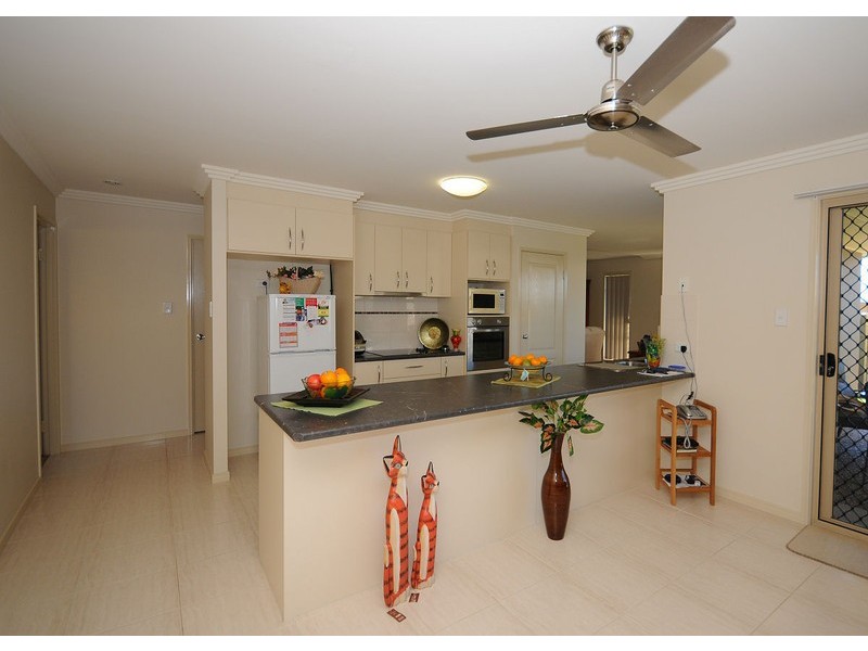 6 Chelsea Court, Urraween QLD 4655