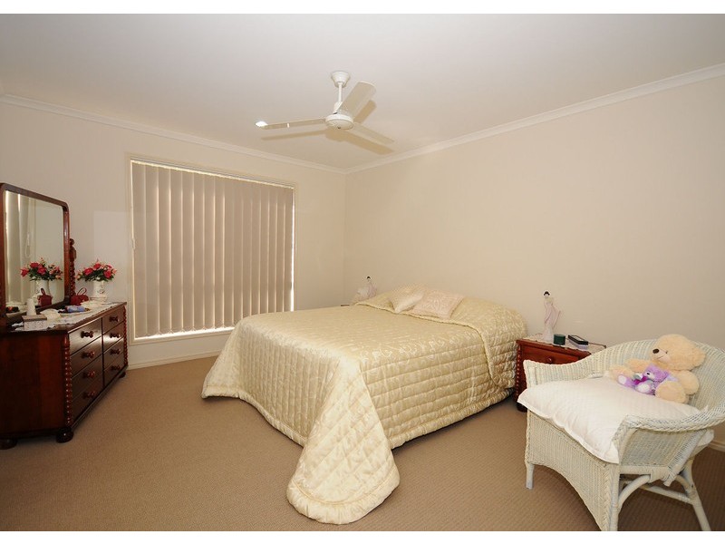 6 Chelsea Court, Urraween QLD 4655