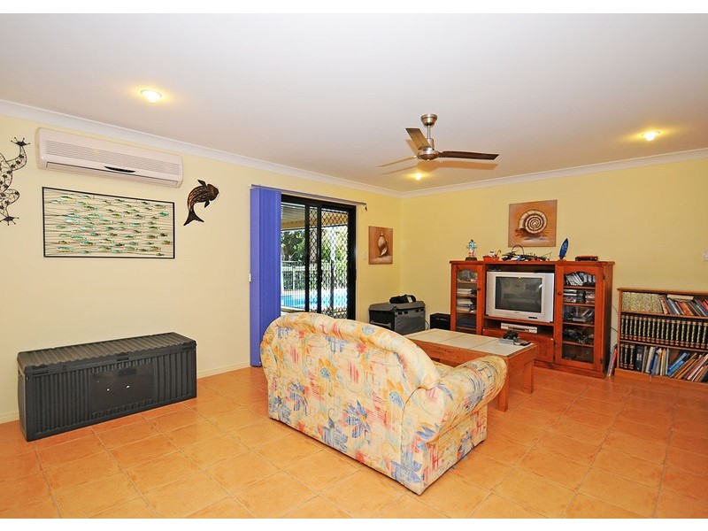 4 Chiquita Court, Dundowran Beach QLD 4655
