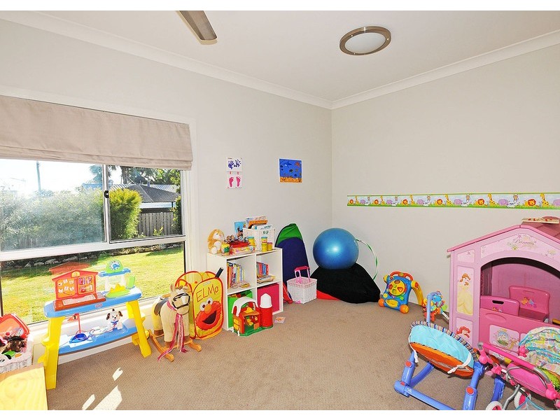 53 Turrum Street, Scarness QLD 4655