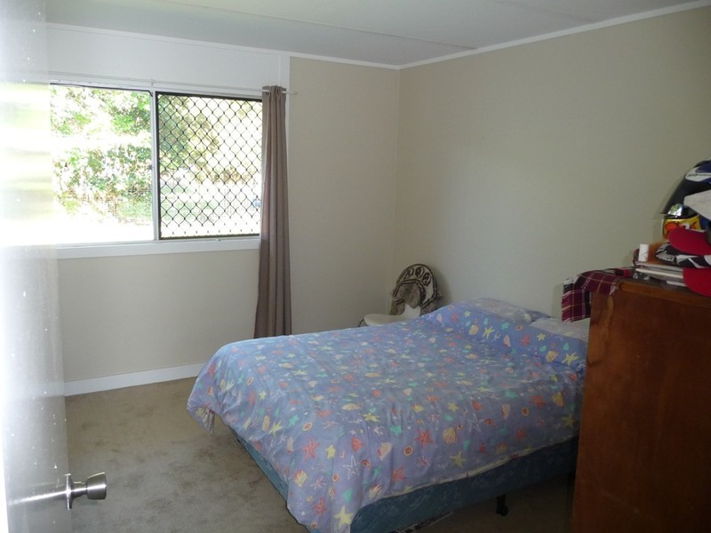 21 Paradise Street, Point Vernon QLD 4655