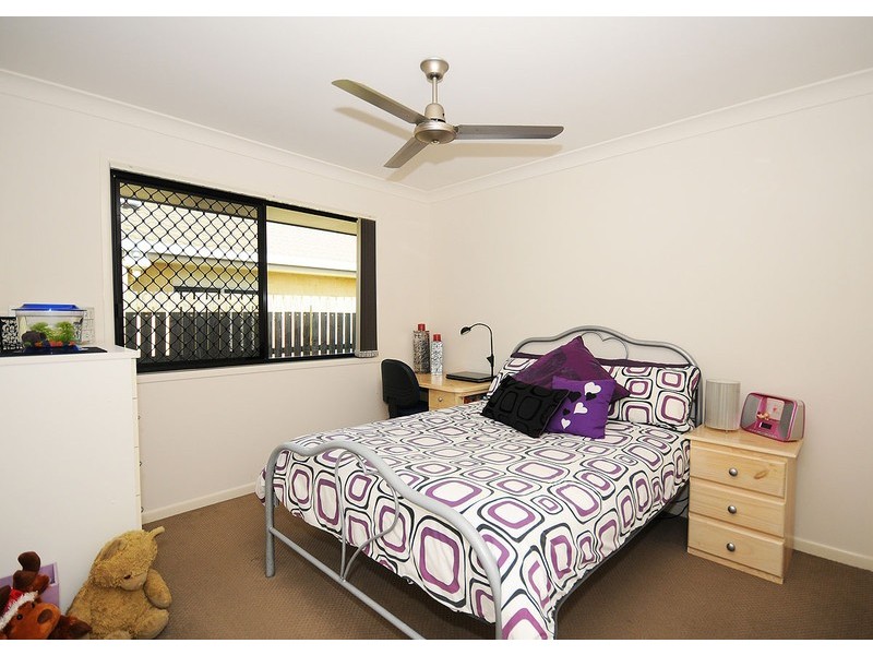 11 Stringybark Drive, Urangan QLD 4655