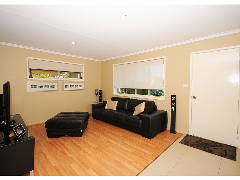 112 Caddy Avenue, Urraween QLD 4655