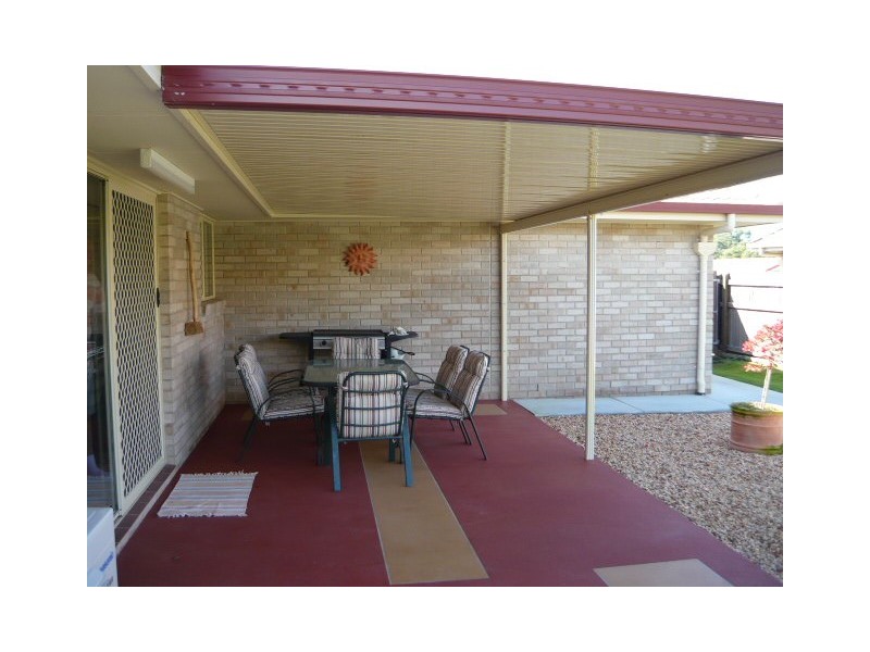 25 MOONSTONE, Urangan QLD 4655