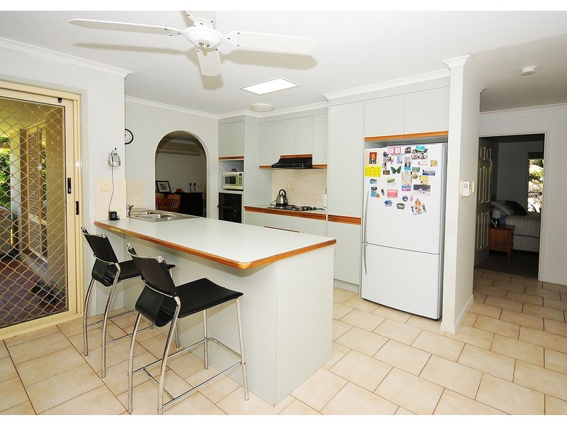 38 Vicki Parade, Torquay QLD 4655