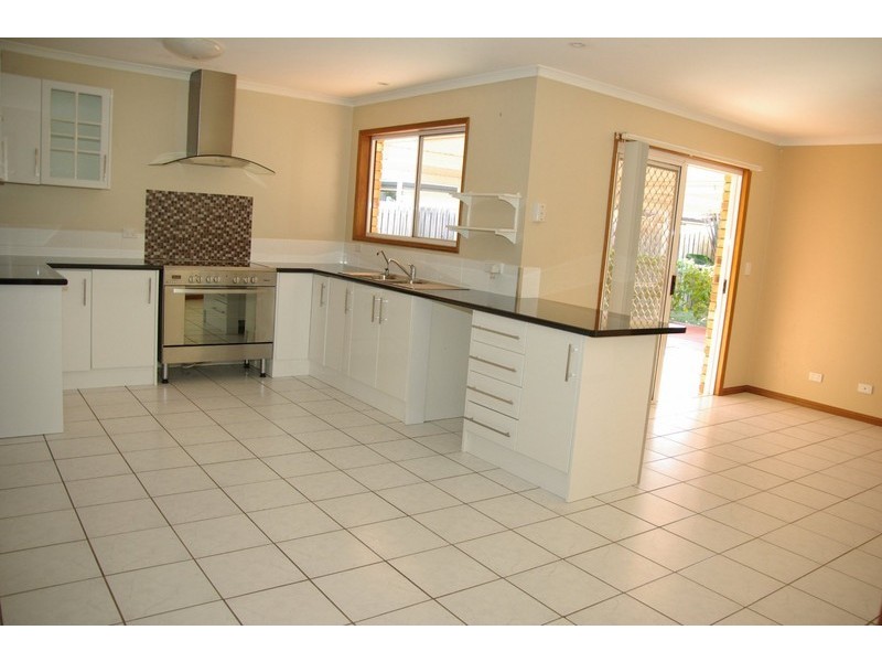 64 Corfield Street, Point Vernon QLD 4655