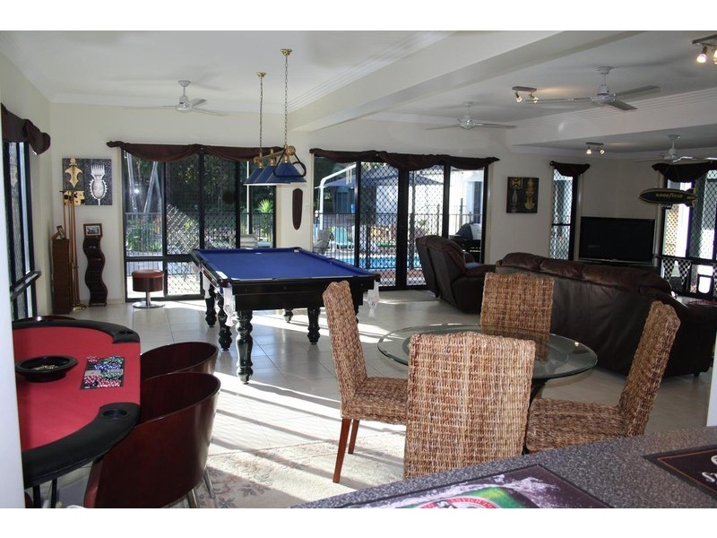 16 – 18 Palm Way, Dundowran Beach QLD 4655