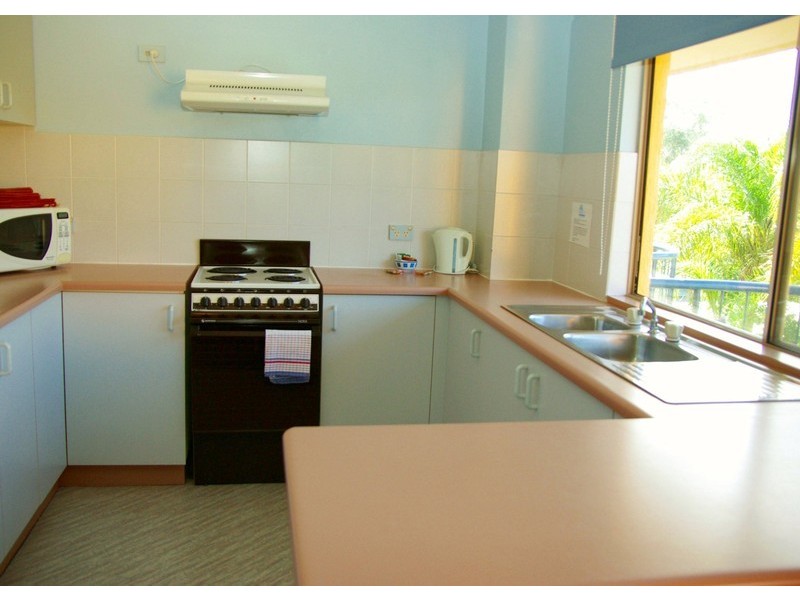 17, 383 Esplanade, Torquay QLD 4655