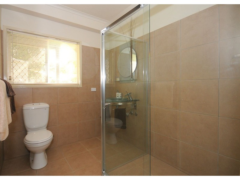 18 Shell Street, Urangan QLD 4655