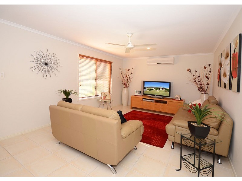 26 Gunsynd Way, Point Vernon QLD 4655