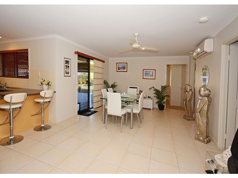 26 Gunsynd Way, Point Vernon QLD 4655