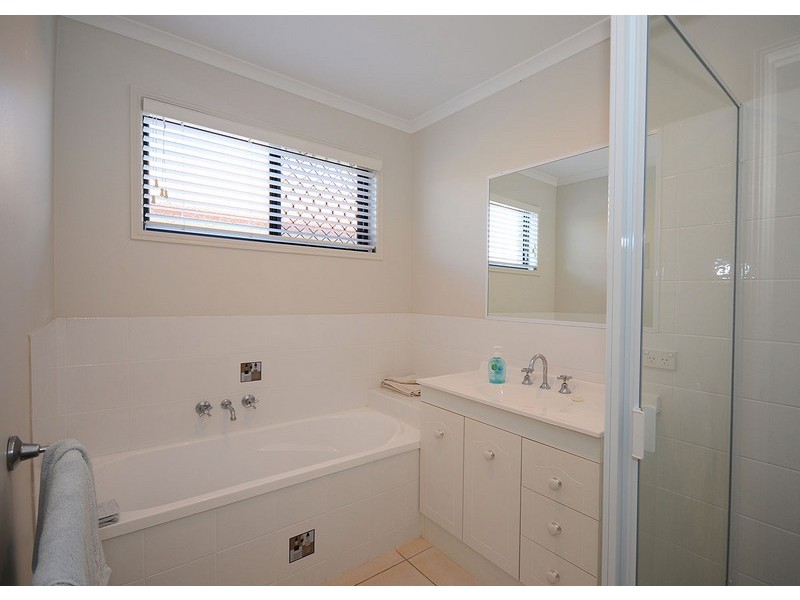 26 Gunsynd Way, Point Vernon QLD 4655