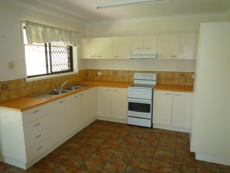 18 Nullor Street, Scarness QLD 4655