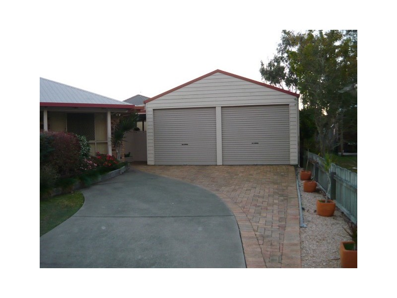 12 Shoreline Crt, Urangan QLD 4655