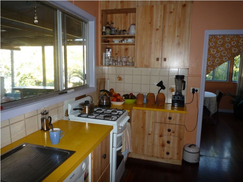 92 Long Street, Point Vernon QLD 4655