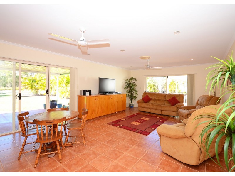 11 Oakmont Place, Wondunna QLD 4655