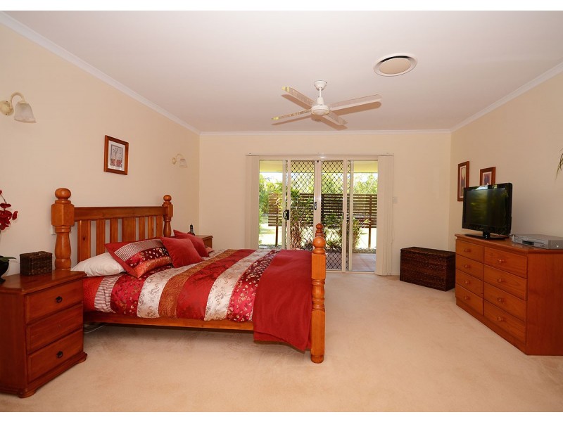 11 Oakmont Place, Wondunna QLD 4655