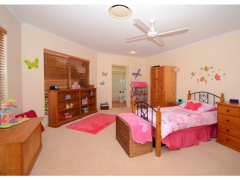 11 Oakmont Place, Wondunna QLD 4655