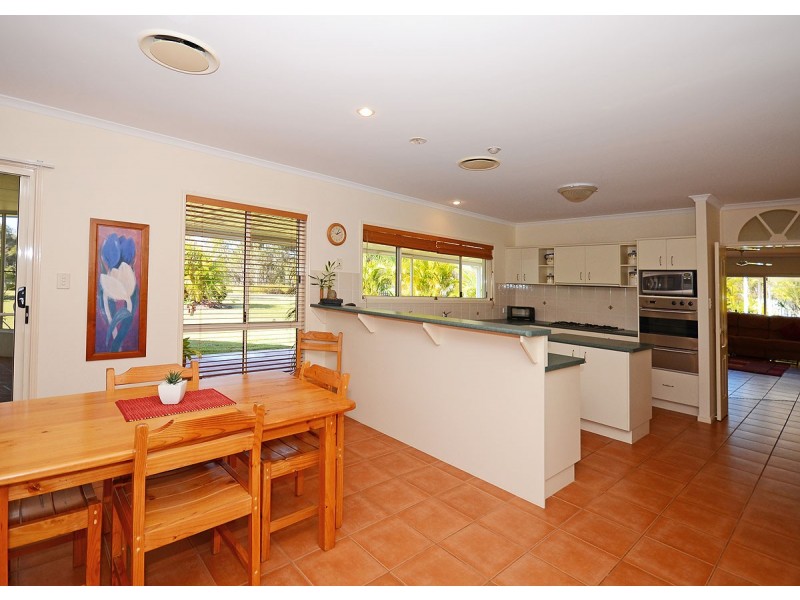 11 Oakmont Place, Wondunna QLD 4655