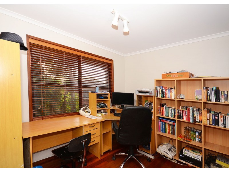 8 Windsor Way, Urraween QLD 4655